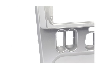 Рамка переходная RENAULT Logan 2009-2013; Sandero 2007-2011 / DACIA Logan, Sandero 2008-2012, Duster 2010-2013 / NISSAN NP200 2009+ для дисплея 9 дюймов