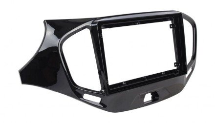 Рамка переходная Лада Веста (Lada Vesta) (15+) ГЛЯНЕЦ для дисплея 9 дюймов