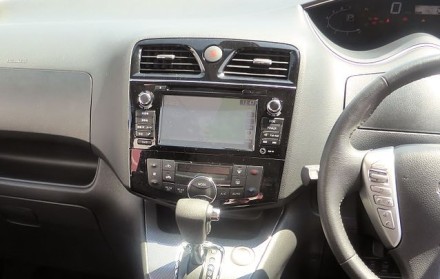 Автомагнитола для NISSAN Serena C26 (2010-2016) 9 дюймов Compass L