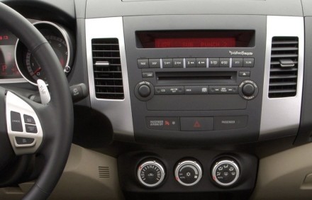 Магнитола на Андроид для Mitsubishi Outlander/XL (07-12) Compas S300 (Средняя версия)