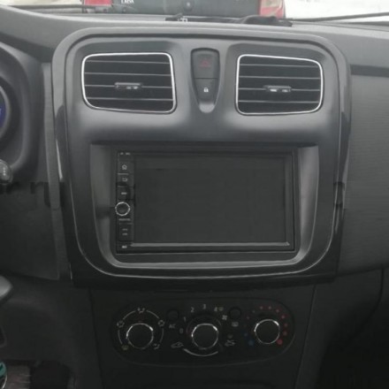 Рамка переходная 2din Renault Sandero, Logan 2013+ для базовой комплектации с окантовкой