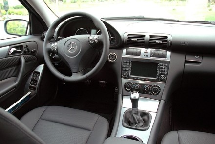 Магнитола на Андроид для Mercedes Benz C класс (2004-2007) Winca S400 с 2K экраном SIM 4G