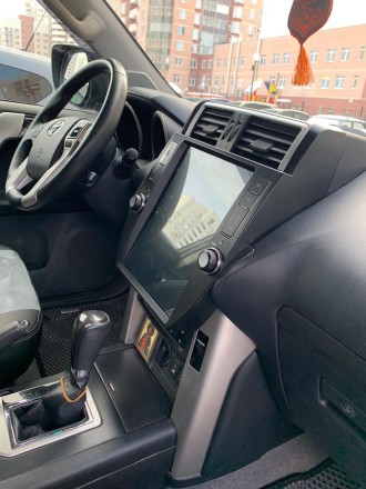 Головное устройство Toyota Land Cruiser Prado 150 (2009-2013) Tesla-Style 12 дюймов (комплектации без кругового обзора)