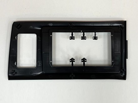 Рамка переходная в FAW Jiefang HAN V для дисплея 10 дюймов