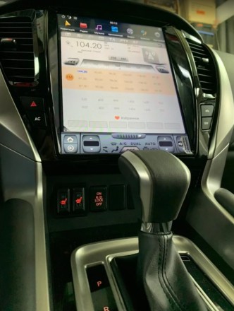 Головное устройство для Mitsubishi Pajero Sport 3 (2017+) L200 (2016-2018) Tesla-Style комплектации с АКПП