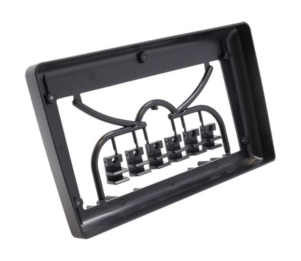 Рамка для установки головных устройств, 9 дюймового дисплея в посадочное место 2DIN (173 x 98 или 178 x 102 мм) универсальная