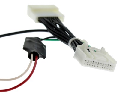 Адаптер 24pin подключения видеокамеры к заводской магнитоле Toyota (14+)